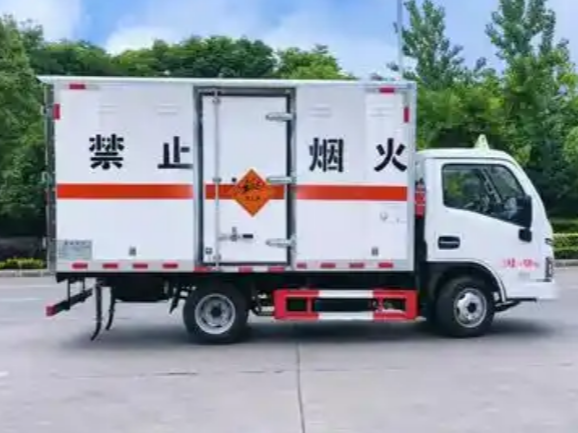 爆破器材运输车的尺寸